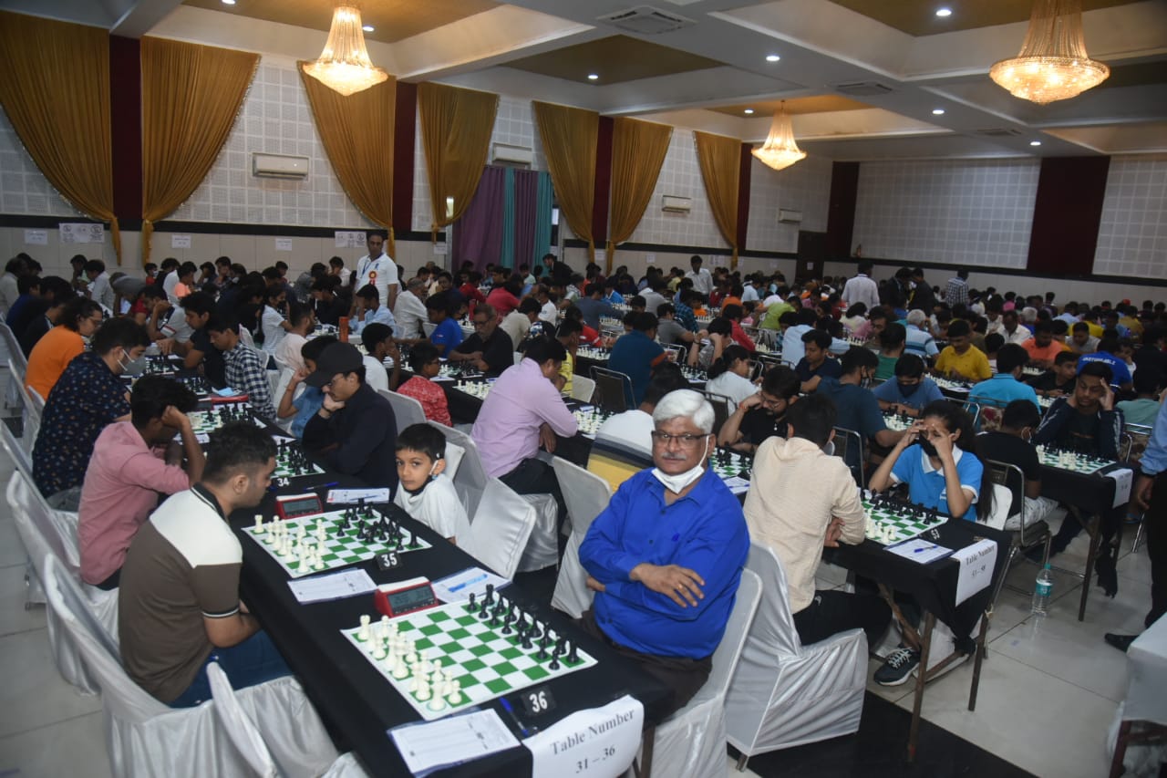 Chess in lakecity was live., By Chess in lakecity